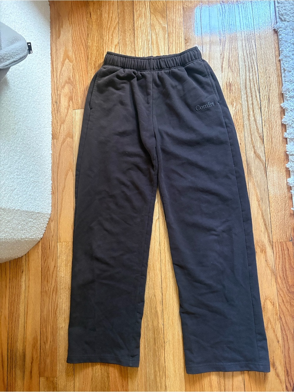 Comfrt brown sweatset size small - Picture 3 of 5